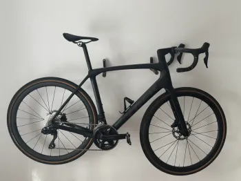 Used Trek Domane Shimano 105 Di2 2023 Road & Gravel