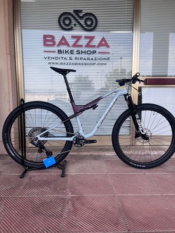Używany Orbea Oiz M10 AXS 2027 2027 MTB
