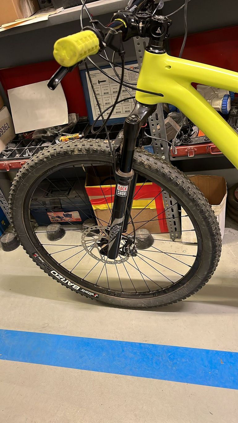 Tweedehands Carbon Pro Custom Shimano XTR 2016 Mountainbike — afbeelding 4 van 7