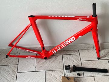 Gebrauchtes Qbikes Custom Frameset 2019 Road & Gravel, Rot — Bild 8 von 18