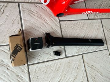 Gebrauchtes Qbikes Custom Frameset 2019 Road & Gravel, Rot — Bild 10 von 18