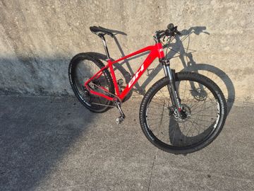 Used BH SPIKE 3.0 2023 2023 Mountainbike, Red, 29 — image 1 of 10