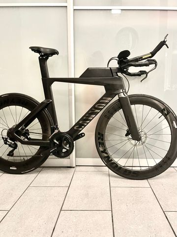 Tweedehands Canyon Speedmax CF 7 Disc 2021 2021 Road & Gravel — afbeelding 4 van 22