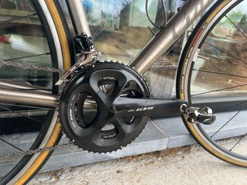 Used Gazelle titanium Custom Shimano 105 2014 Road & Gravel, Light Gray — image 10 of 12