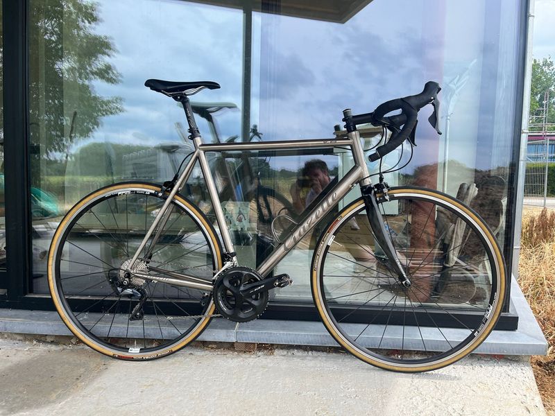 Gazelle titanium Custom Shimano 105 2014 Road & Gravel de segunda mano