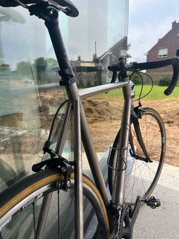 Used Gazelle titanium Custom Shimano 105 2014 Road & Gravel, Light Gray — image 6 of 12