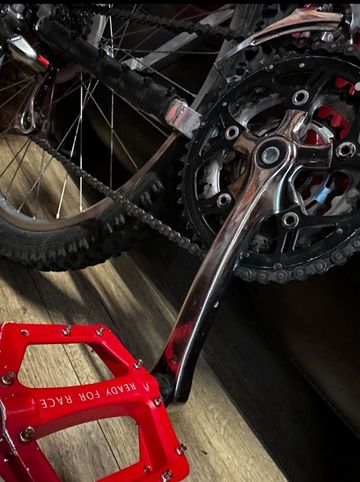 Used GT Grade Shimano XTR 2010 Mountainbike, Red — image 17 of 20