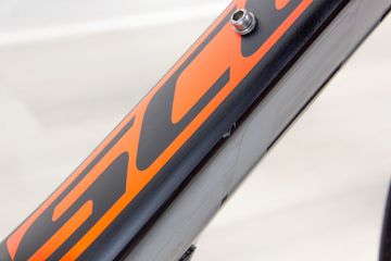 Used Scott Foil Premium 2016 Road & Gravel, Black — image 9 of 16