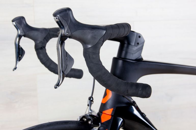 Used Scott Foil Premium 2016 Road & Gravel, Black — image 15 of 16