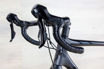 Used Scott Addict 30 2019 Road & Gravel, Black — image 16 of 17