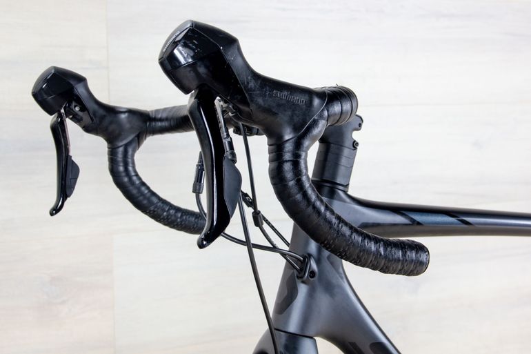Used Scott Addict 30 2019 Road & Gravel, Black — image 16 of 17