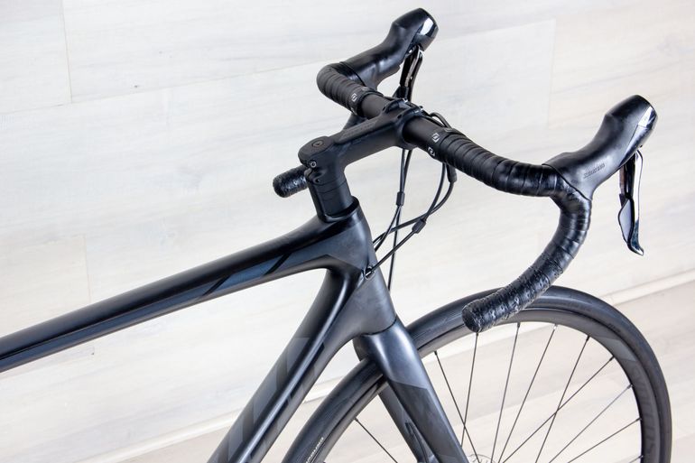 Used Scott Addict 30 2019 Road & Gravel, Black — image 9 of 17