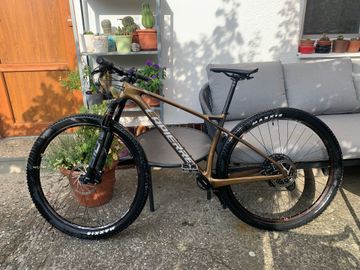 Used Lapierre Prorace CF 6.9 2023 2023 Mountainbike, Orange, 29 — image 1 of 15