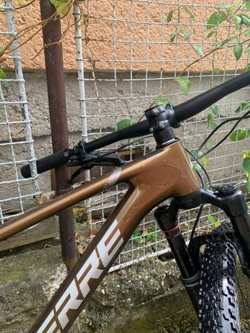 Lapierre Prorace CF 6.9 2023 2023 Mountainbike d'occasion — image 4 sur 10