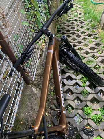 Lapierre Prorace CF 6.9 2023 2023 Mountainbike d'occasion — image 2 sur 10