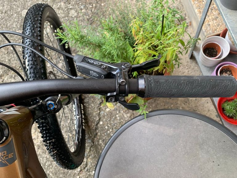 Used Lapierre Prorace CF 6.9 2023 2023 Mountainbike, Orange, 29 — image 12 of 15