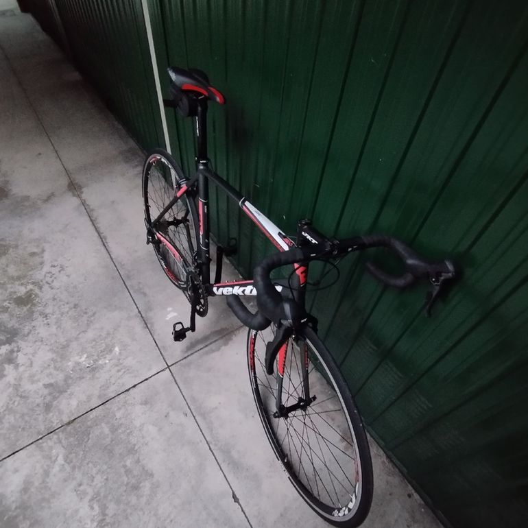Używany Vektor Custom Shimano Tiagra 2016 Road & Gravel — zdjęcie 2 z 11
