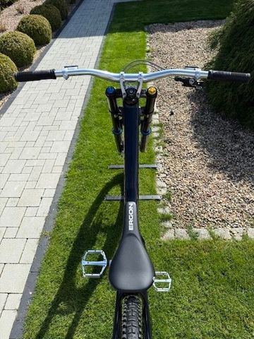 Used Santa Cruz V10 SRAM X01 DH 2026 Mountainbike, Black — image 2 of 9