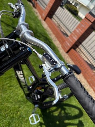Used Santa Cruz V10 SRAM X01 DH 2026 Mountainbike, Black — image 6 of 9