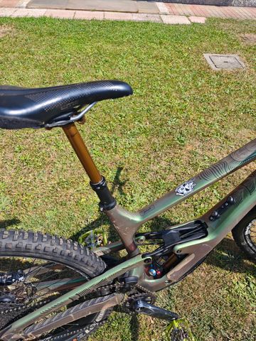 Used Cannondale Jekyll 1 2024 2024 Mountainbike, Green, 29 — image 4 of 5
