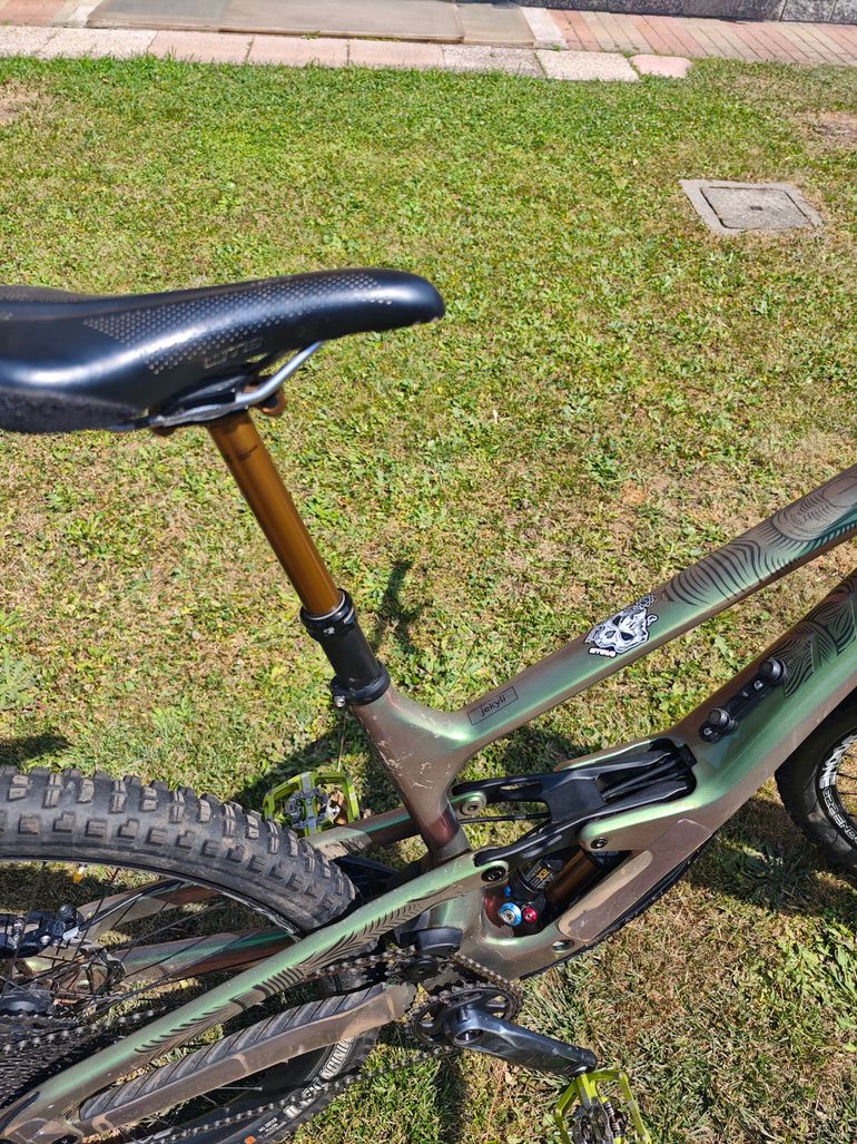 Używany Cannondale Jekyll 1 2024 2024 Mountainbike — zdjęcie 4 z 5