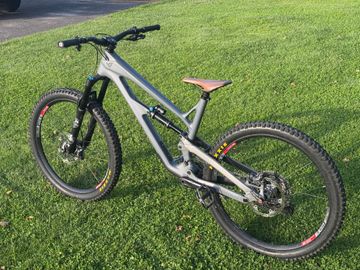Używany Custom YT Jeffsy CF 2019 Mountainbike — zdjęcie 20 z 22