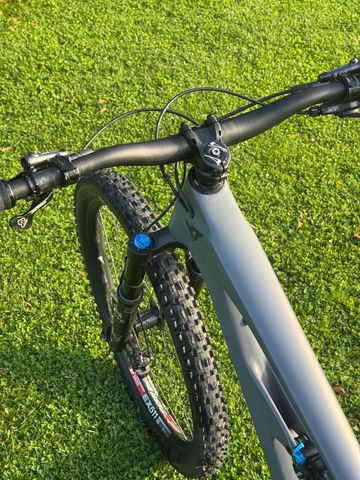 Używany Custom YT Jeffsy CF 2019 Mountainbike — zdjęcie 12 z 22