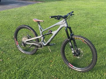 Używany Custom YT Jeffsy CF 2019 Mountainbike — zdjęcie 4 z 22