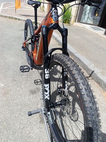 Haro eDaley Carbon 2 2026 2026 Mountainbike d'occasion — image 4 sur 6