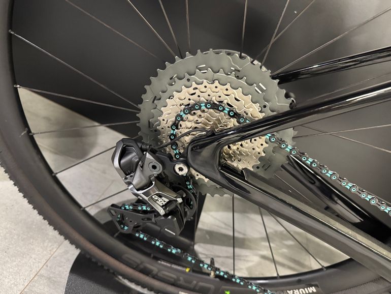 Brugt BMC Kaius 01 Three 2023 CUSTOM 2023 Road & Gravel — billede 3 af 9