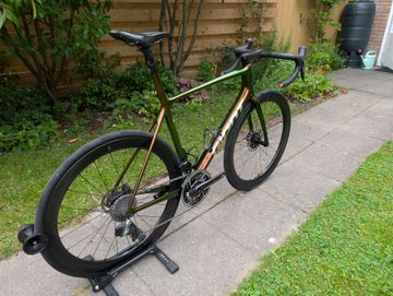 Używany Giant tcr sl Custom SRAM Red eTap AXS 2022 Road & Gravel — zdjęcie 2 z 13