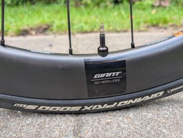 Używany Giant tcr sl Custom SRAM Red eTap AXS 2022 Road & Gravel — zdjęcie 12 z 13