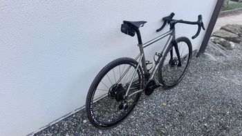 Léon Titane Genus 2024 Road & Gravel usato, Grigio chiaro — immagine 6 di 6