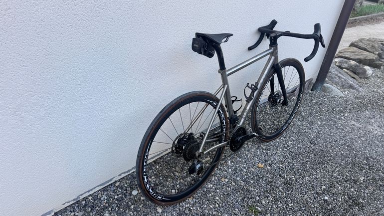 Léon Titane Genus 2024 Road & Gravel usato, Grigio chiaro — immagine 6 di 6