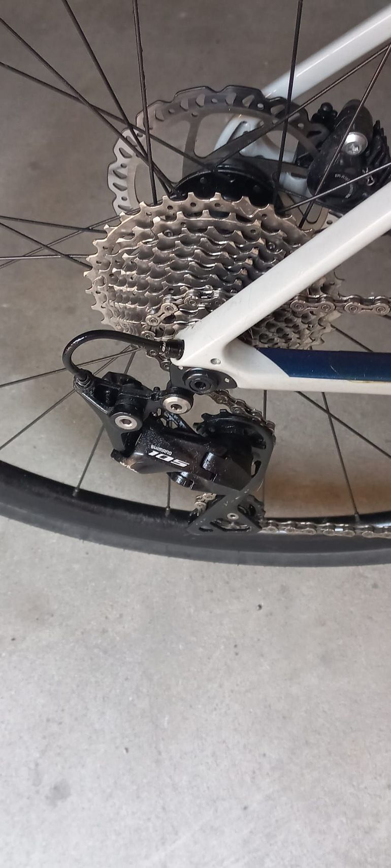 Giant Defy, Advanced 2 2021 2021 Road & Gravel usato, Bianco — immagine 3 di 5