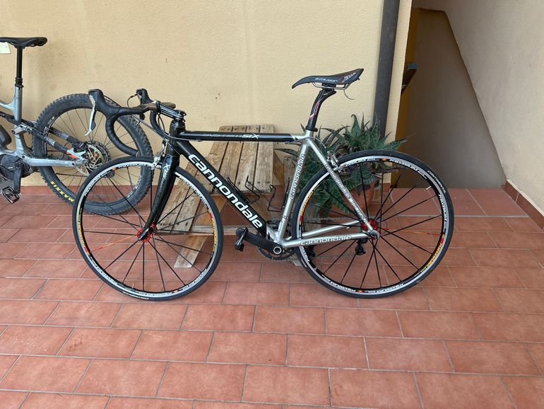 Used Cannondale Systemsix Shimano Ultegra 2008 Road & Gravel, Black — image 2 of 3