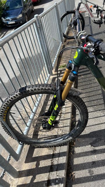 Ibis Cycles Custom Shimano Deore XT 2023 Mountainbike d'occasion — image 5 sur 10