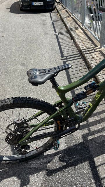 Ibis Cycles Custom Shimano Deore XT 2023 Mountainbike d'occasion — image 7 sur 10