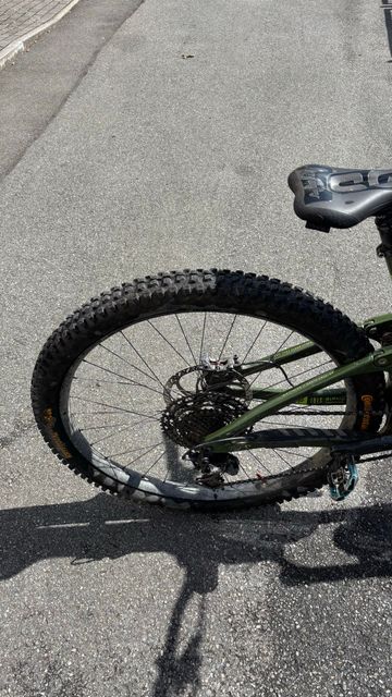 Ibis Cycles Custom Shimano Deore XT 2023 Mountainbike d'occasion — image 9 sur 10