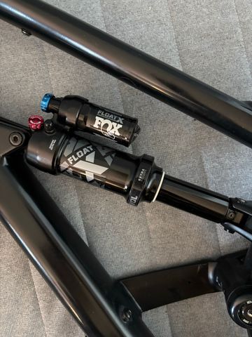 Used YT Industries Capra CORE 2 29 GX 2023 Frameset 2023 Mountainbike, Black, 29 — image 8 of 11