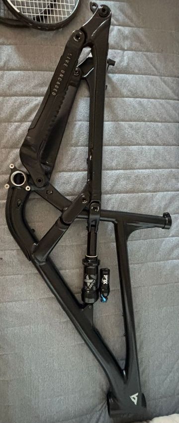Used YT Industries Capra CORE 2 29 GX 2023 Frameset 2023 Mountainbike, Black, 29 — image 11 of 11