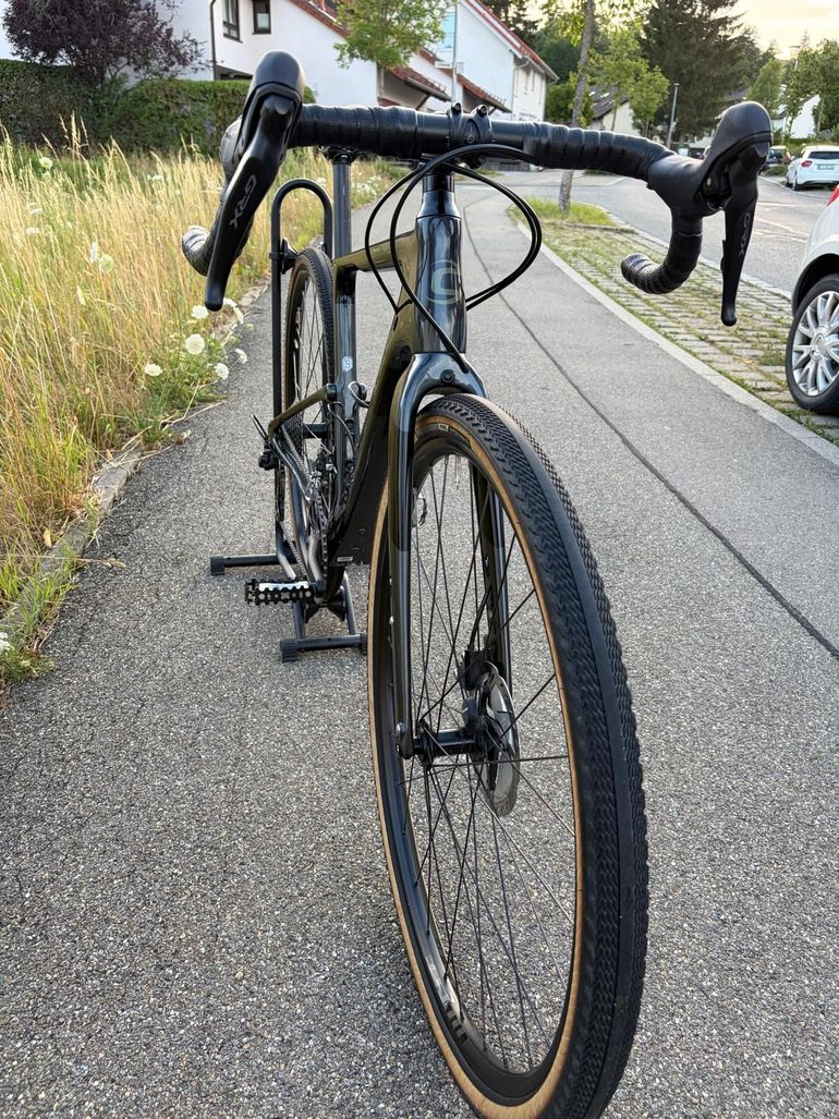 Cannondale Topstone Carbon 5 2021 2021 Road & Gravel usato, Nero — immagine 3 di 5