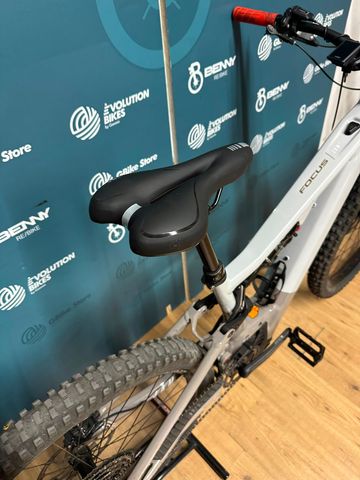 Used Focus JAM² 6.9 2023 2023 Mountainbike, Light Gray, 29 — image 11 of 15