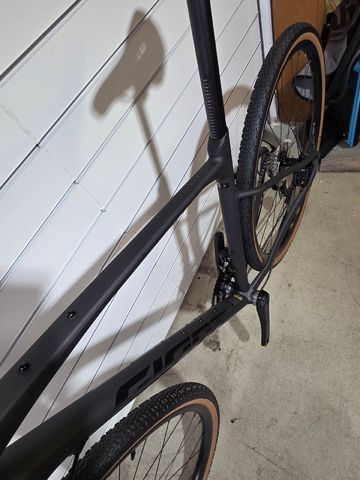 Used Giant Revolt 0 2026 2026 Road & Gravel, Black — image 5 of 5