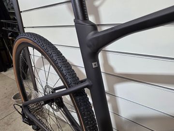 Used Giant Revolt 0 2026 2026 Road & Gravel, Black — image 2 of 5