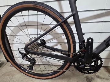 Used Giant Revolt 0 2026 2026 Road & Gravel, Black — image 3 of 5
