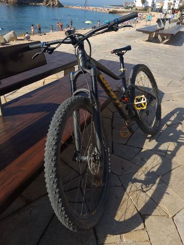 Used Giant Stance 2021 2021 Mountainbike, Black, 27.5 (650B) — image 6 of 8