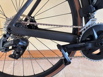 Gebrauchtes Scott Addict RC 30 2024 2024 Road & Gravel, Schwarz — Bild 2 von 5