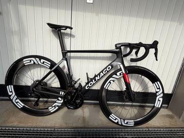 Colnago V4Rs Disc Dura-Ace Di2 9200 w/ENVE SES 3.4 Wheels 2024 2024 Road & Gravel d'occasion