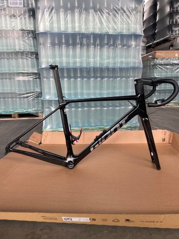 Używany Giant TCR Advanced Pro 1 Di2 2025 Frameset 2025 Road & Gravel